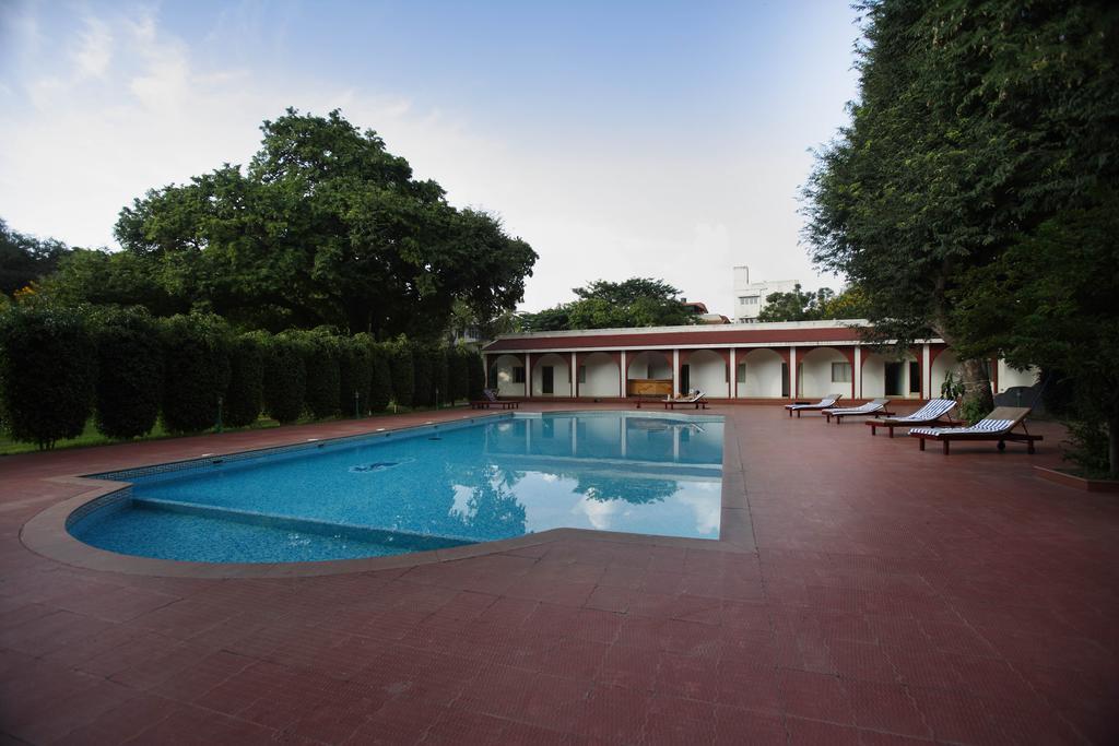 Jayamahal Palace Bangalore Exterior foto
