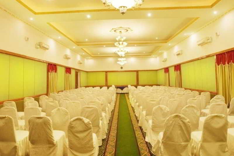 Jayamahal Palace Bangalore Exterior foto