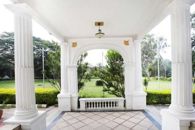 Jayamahal Palace Bangalore Exterior foto