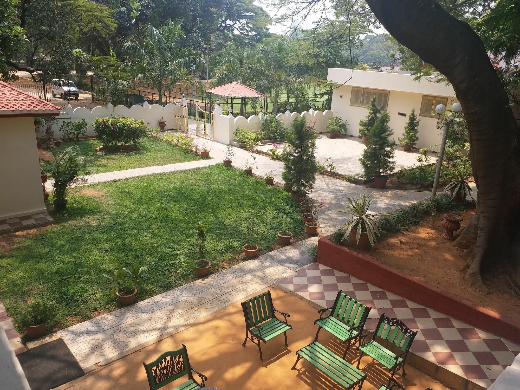 Jayamahal Palace Bangalore Exterior foto